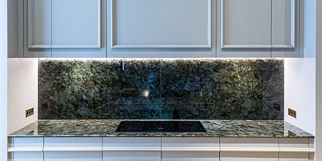 Plan de travail et crédence de cuisine